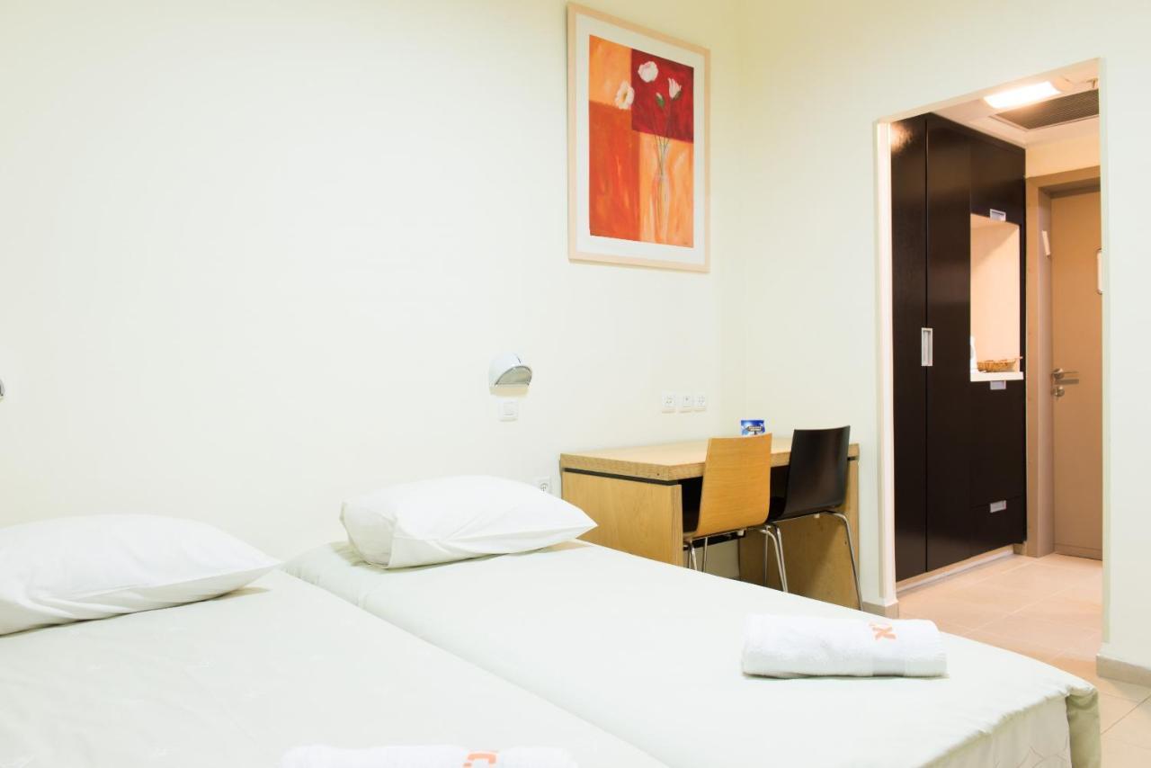 Hi - Shlomi Hostel Shelomi Buitenkant foto