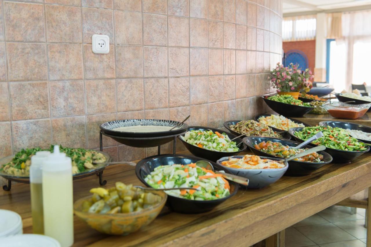 Hi - Shlomi Hostel Shelomi Buitenkant foto